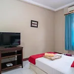 RedDoorz Syariah near Jalan Ahmad Yani Banjarmasin 2